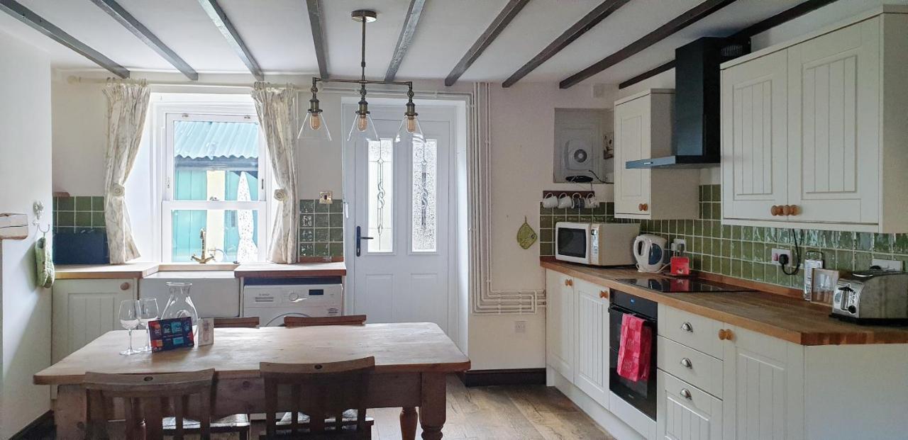 Attenborough Cottage - 2 Bedroom Cottage Tredegar Esterno foto